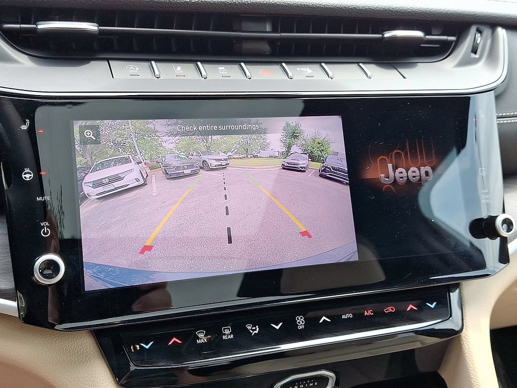 Certified 2026 Jeep Grand Cherokee Limited w/ Limited Altitude Package AWD/4WD image 19