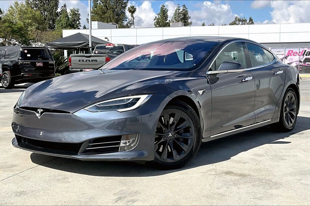 Used 2018 Tesla Model S P100D image 2