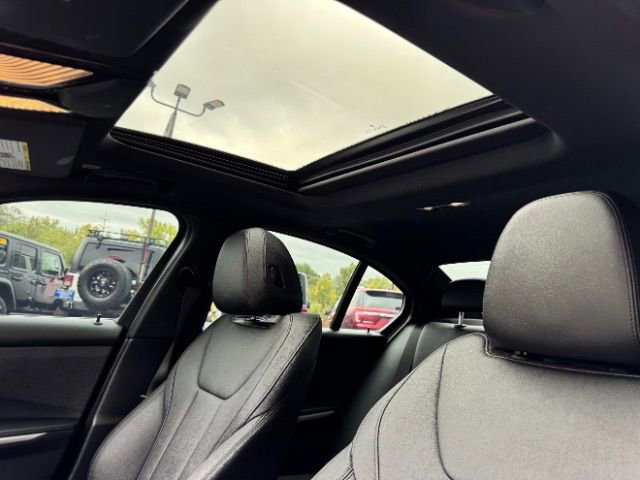 Used 2021 BMW 330e xDrive image 21