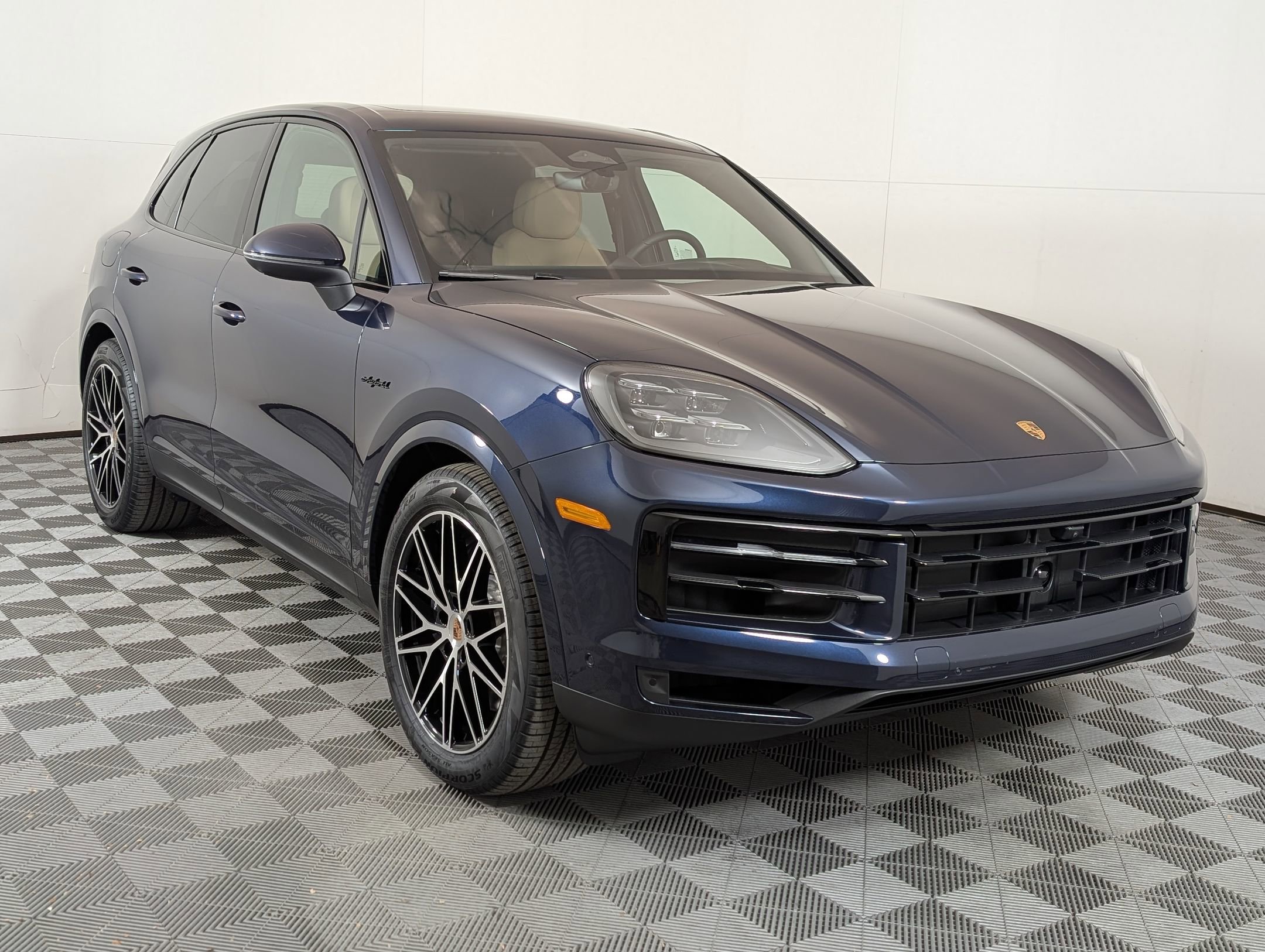 New 2026 Porsche Cayenne E-Hybrid image 8