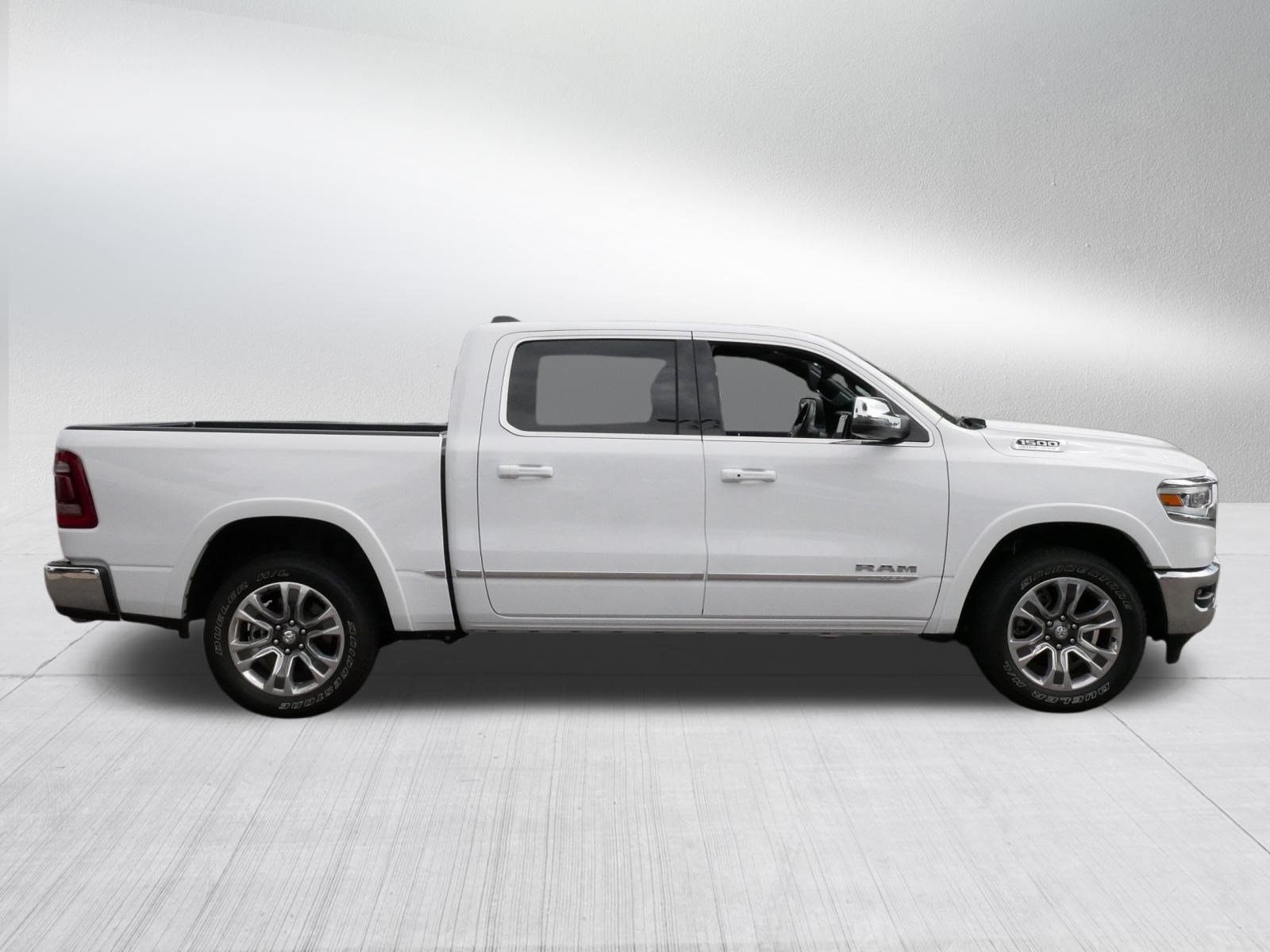 Used 2024 RAM 1500 Limited AWD/4WD image 8