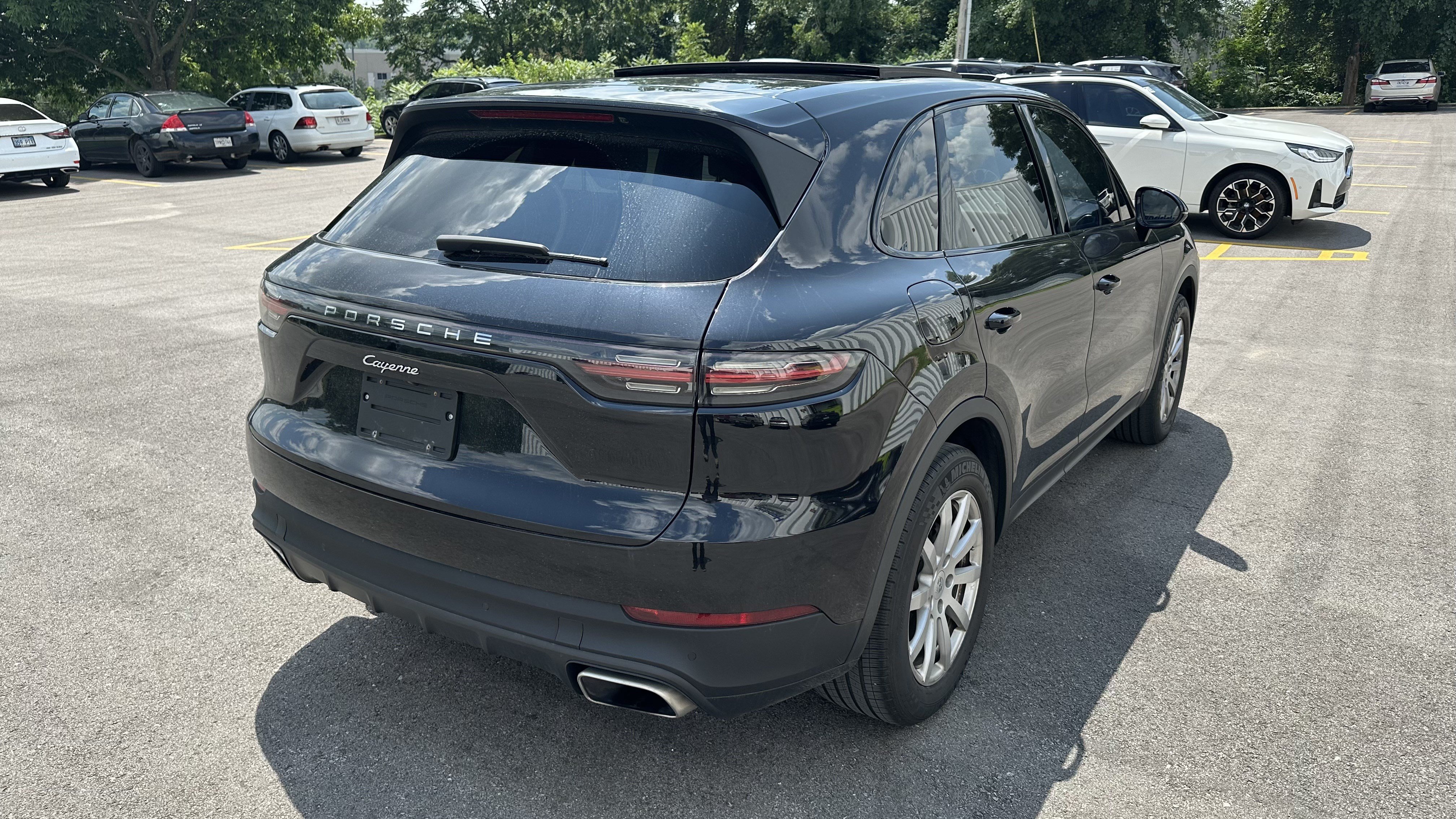 Used 2020 Porsche Cayenne AWD/4WD image 10