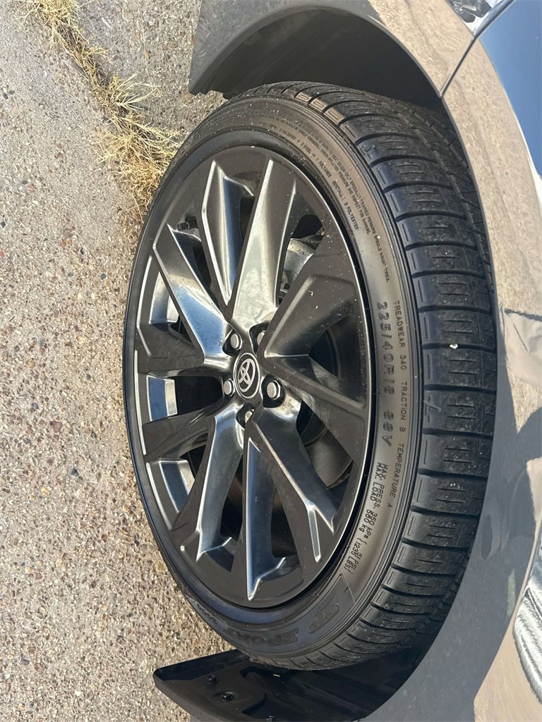 Used 2025 Toyota Corolla SE image 6