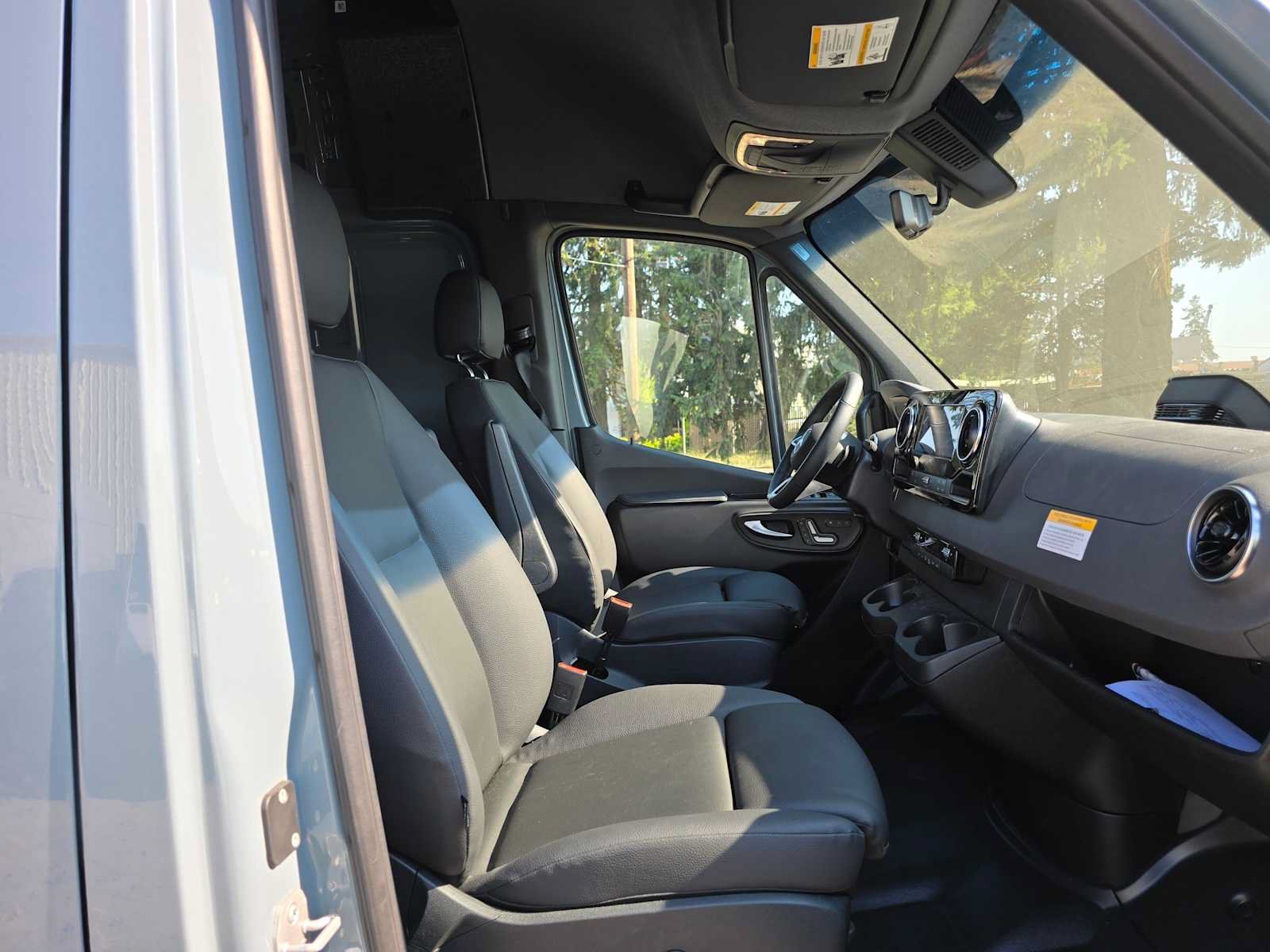 Used 2026 Mercedes-Benz Sprinter 2500 image 10