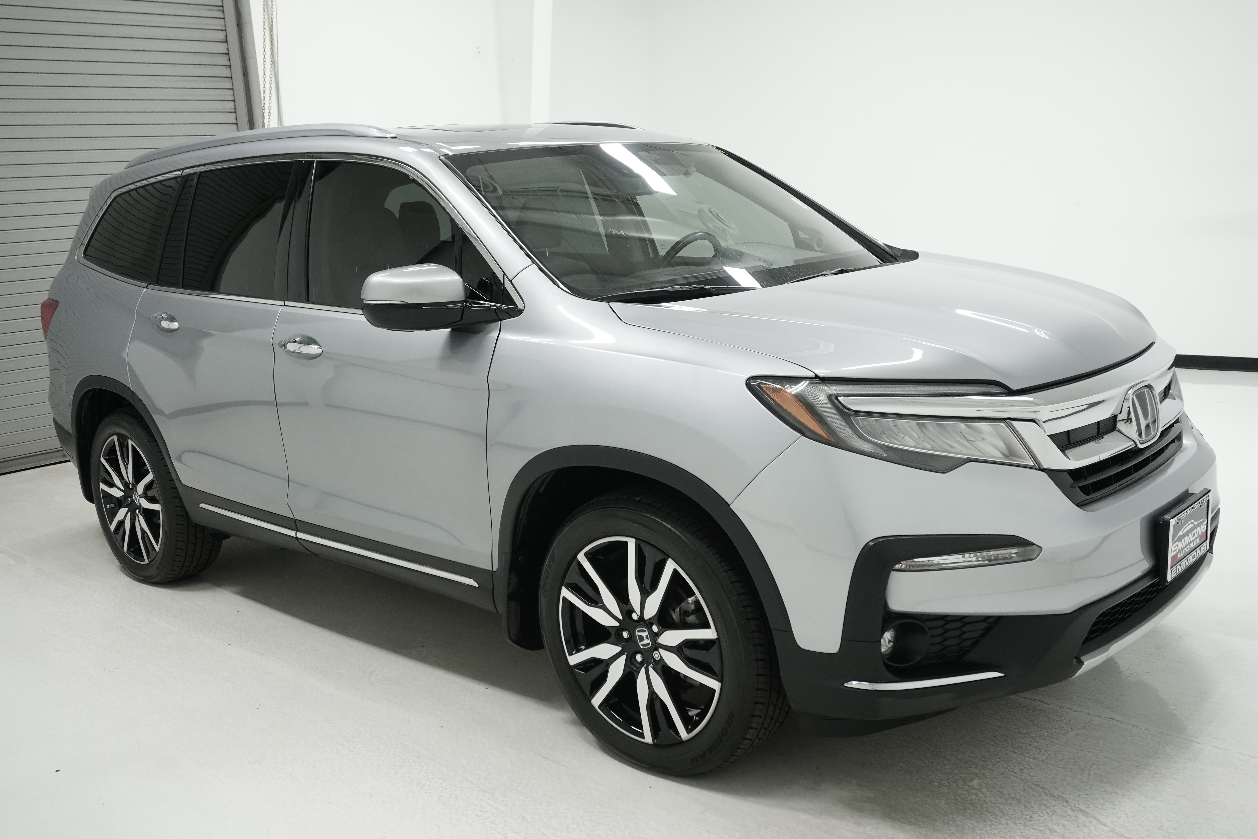 Used 2020 Honda Pilot Elite image 3
