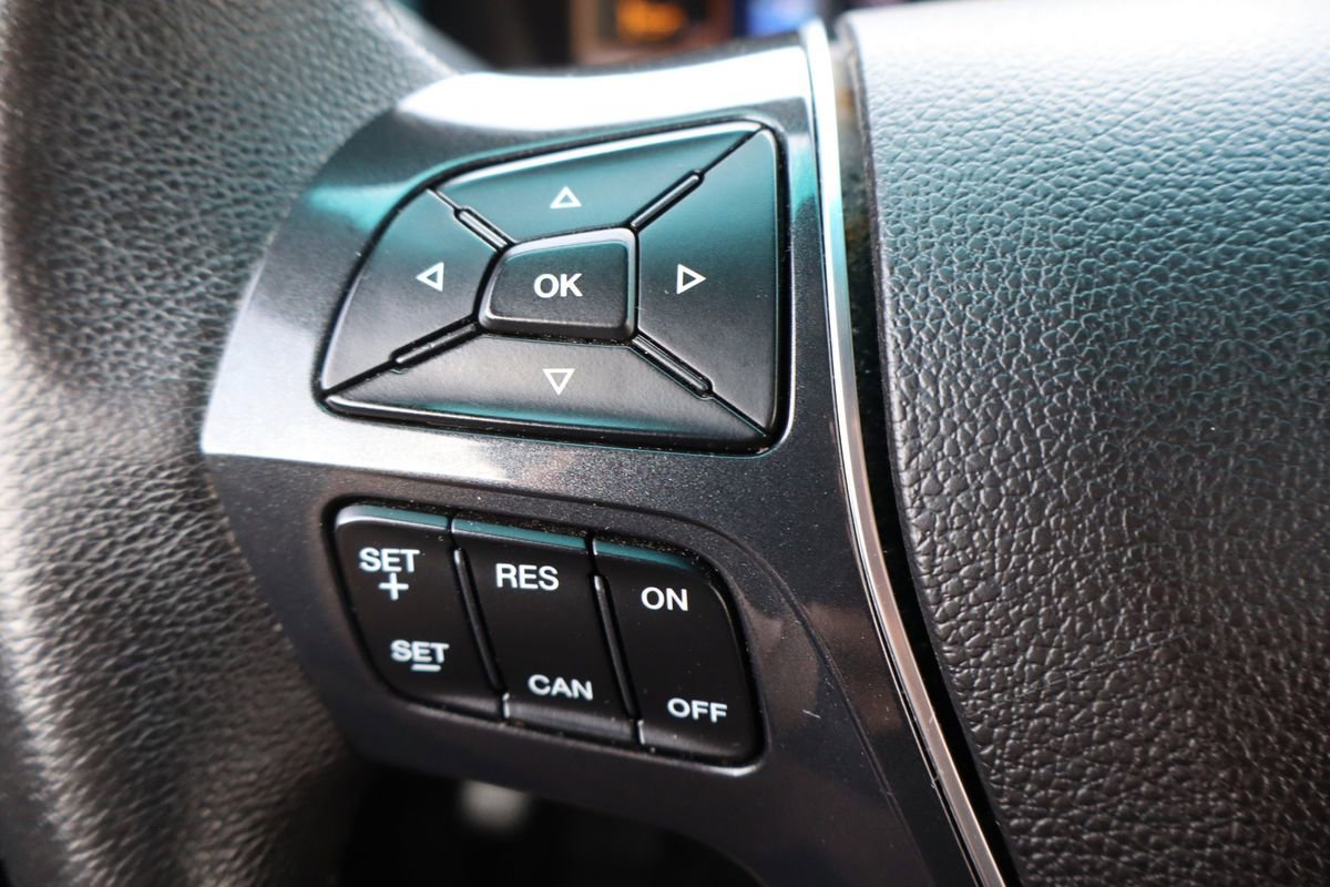 Used 2016 Ford Explorer Limited image 31