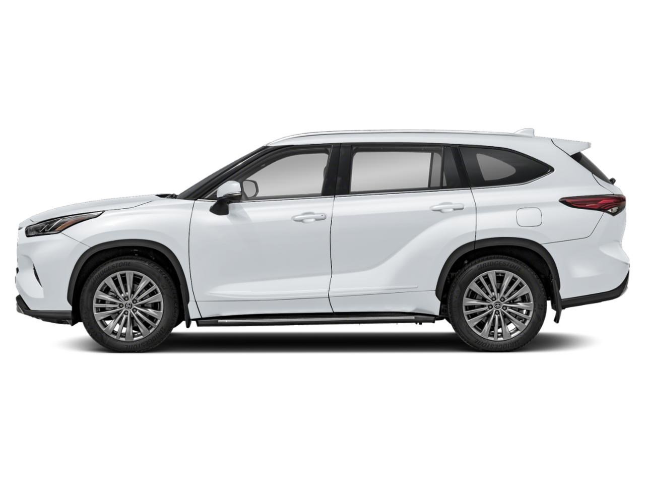 New 2026 Toyota Highlander Platinum image 3