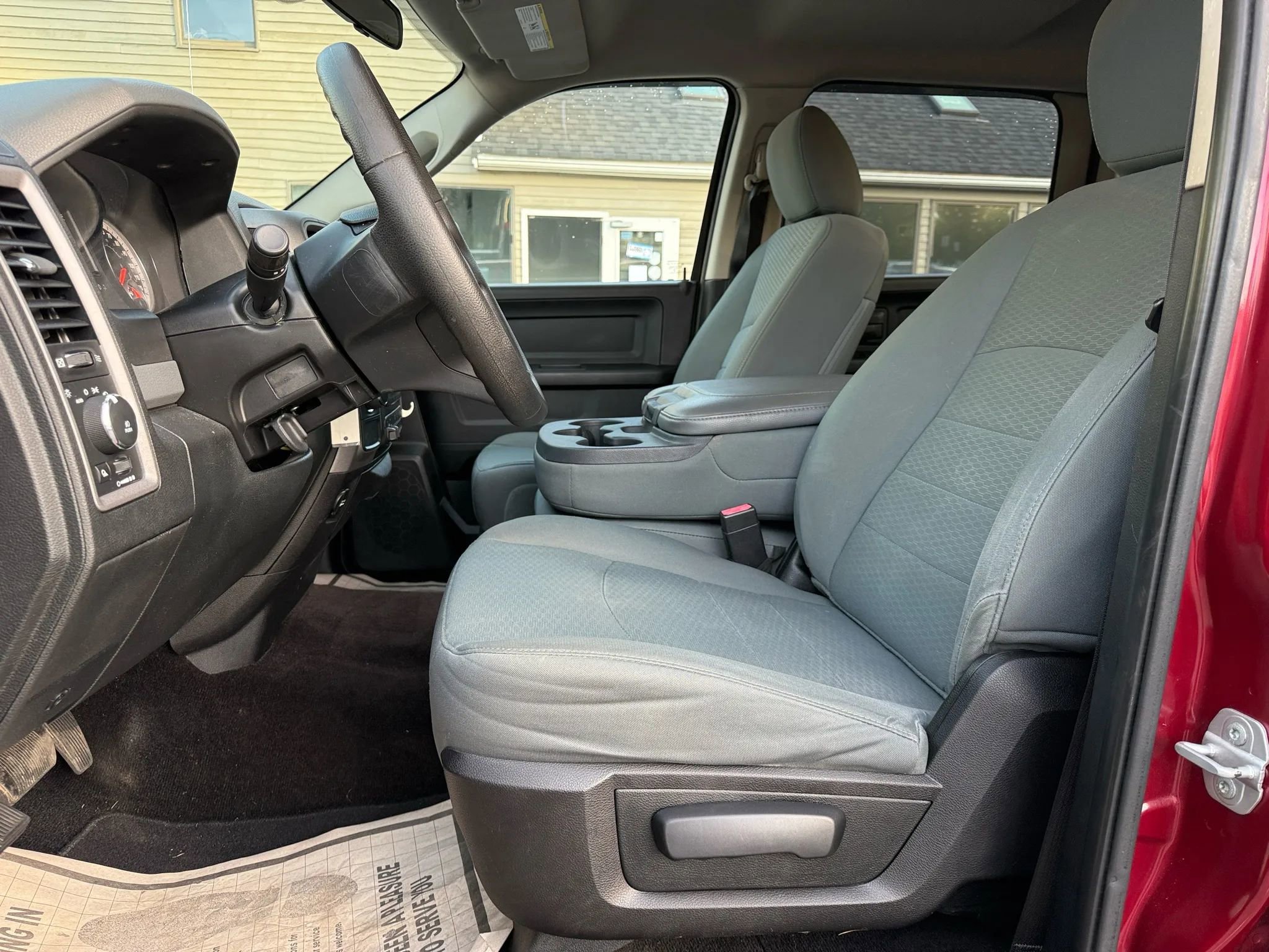 Used 2015 RAM 1500 Express image 22