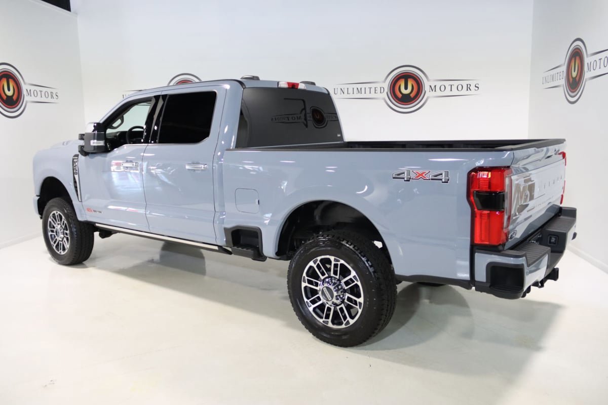 Used 2026 Ford F250 Platinum w/ Platinum Plus Package image 3