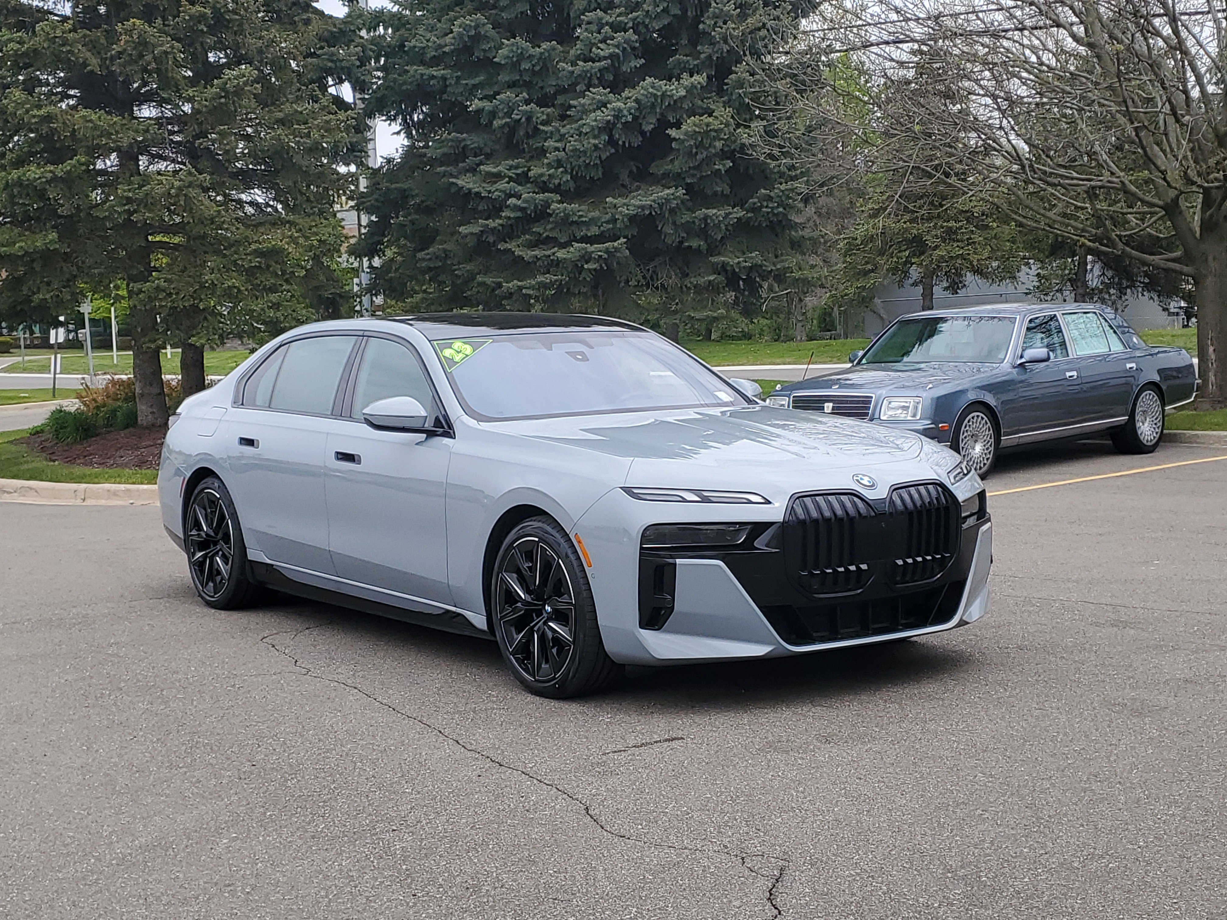 Certified 2023 BMW i7 xDrive60 AWD/4WD image 4