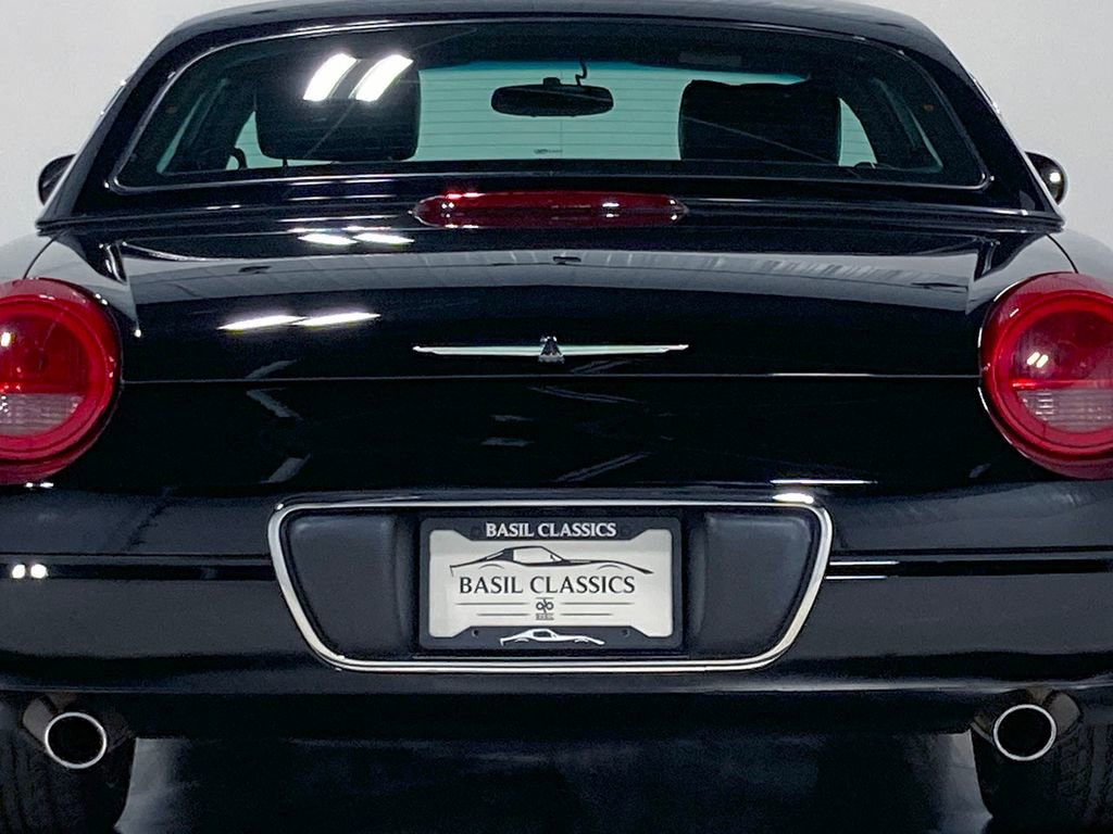 Used 2003 Ford Thunderbird image 37