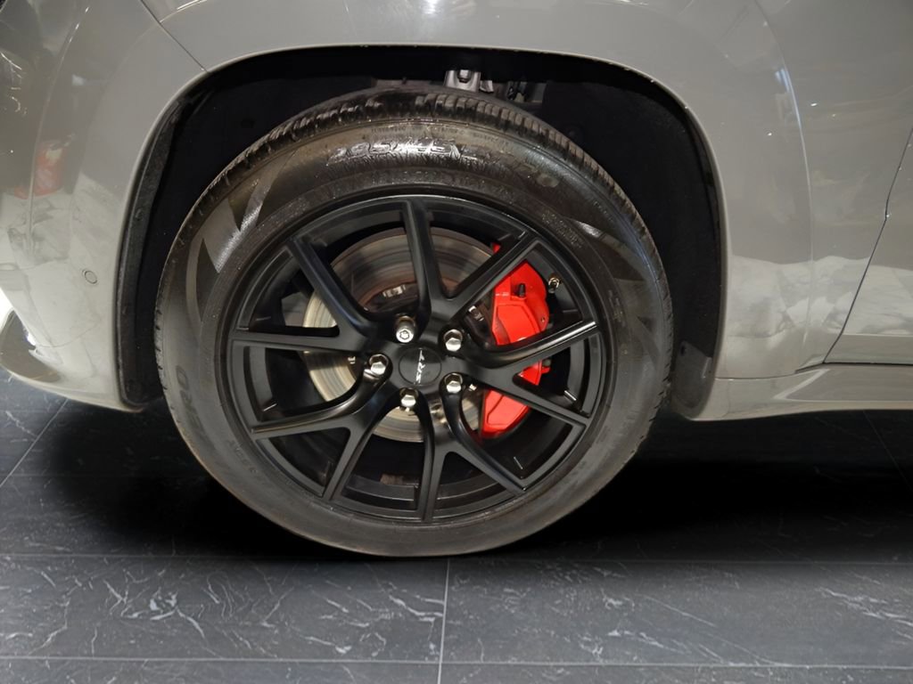 Used 2020 Jeep Grand Cherokee SRT image 10