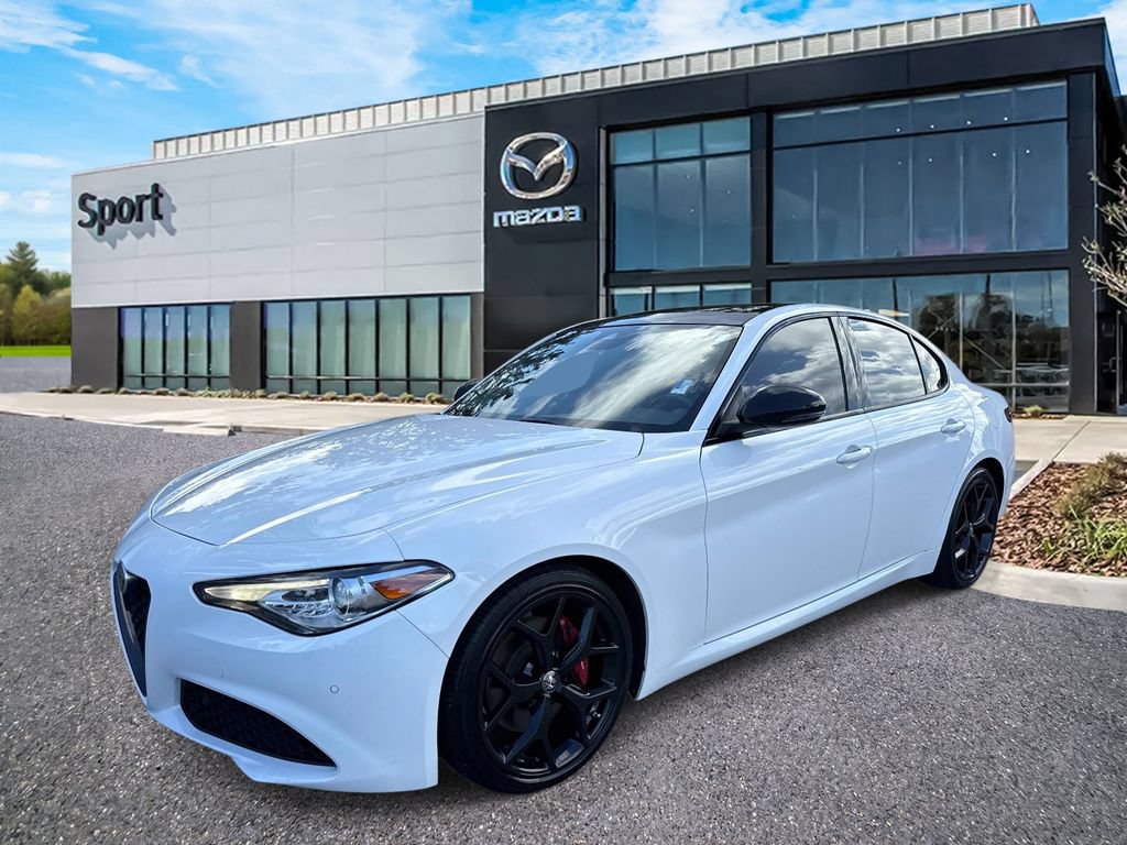 Used 2021 Alfa Romeo Giulia Ti w/ Nero Edizione RWD image 7