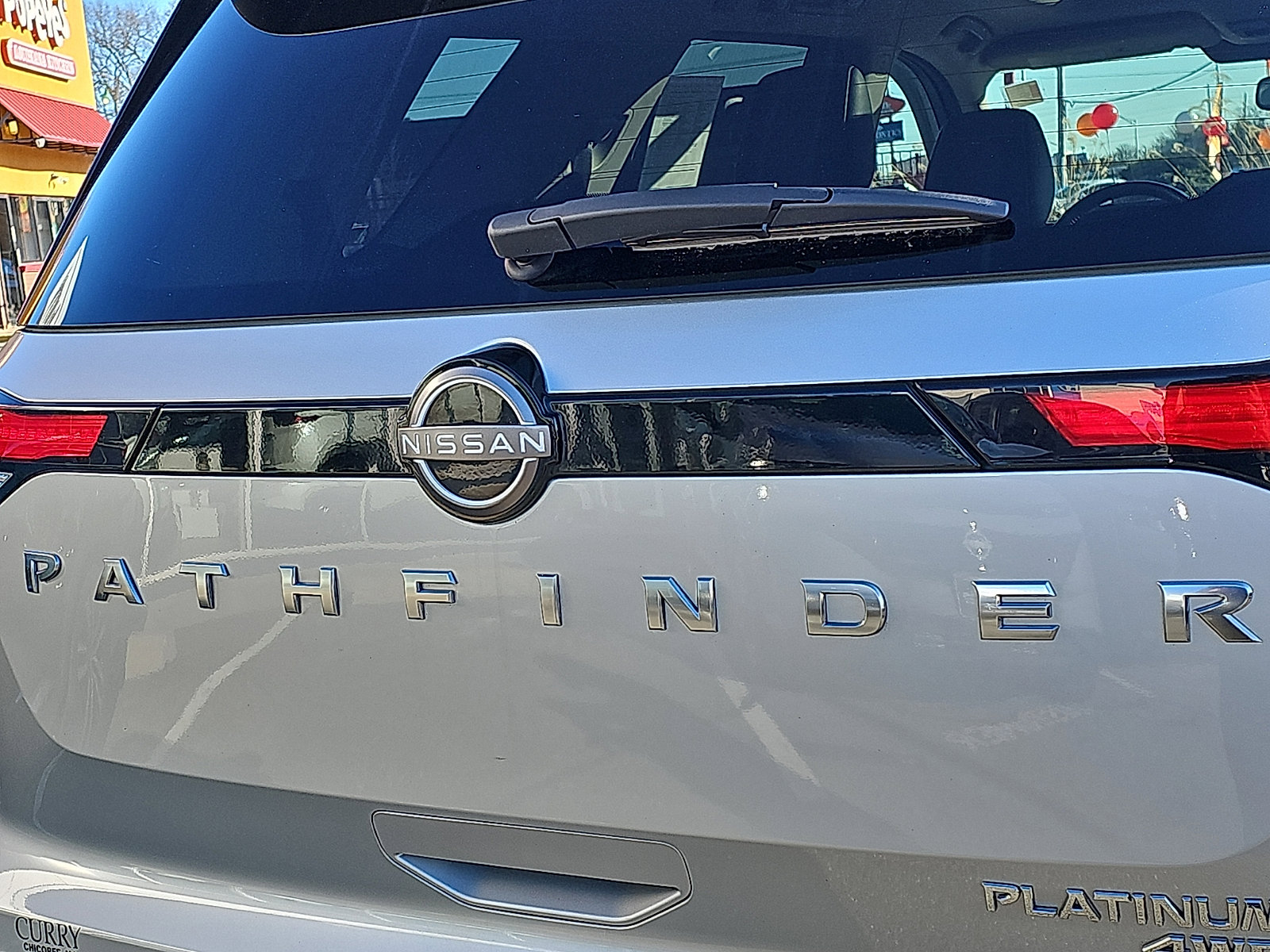 Used 2022 Nissan Pathfinder Platinum w/ Cargo Package image 34