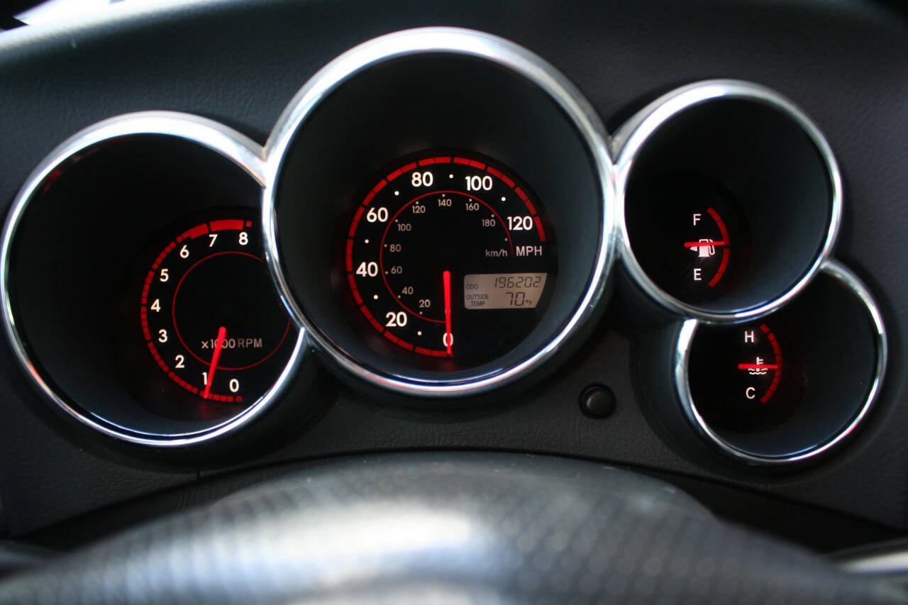 Used 2005 Toyota Matrix image 11