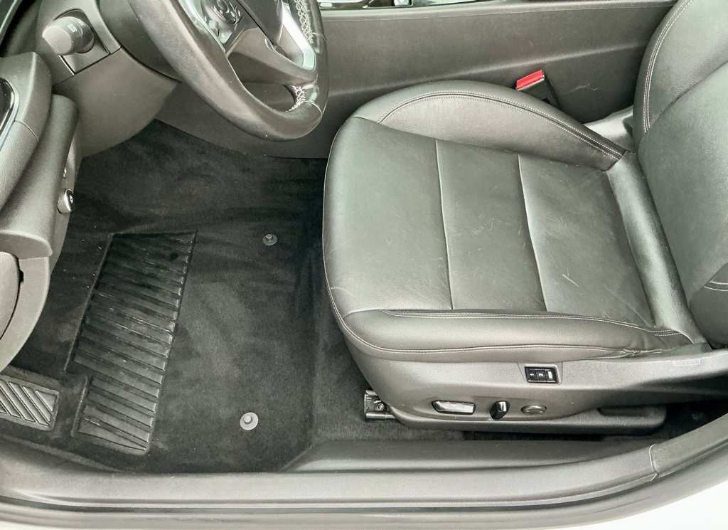 Used 2018 Buick Regal Essence w/ Driver Confidence Package #1 image 40