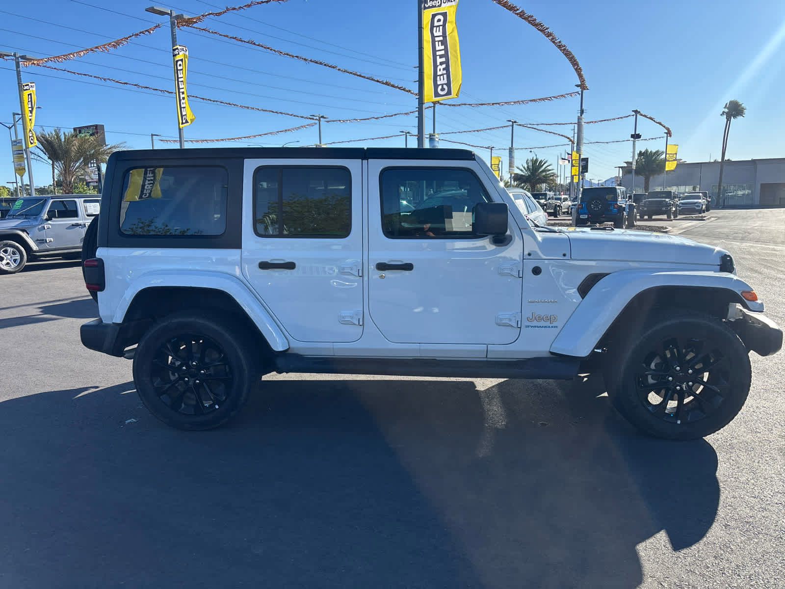 Used 2023 Jeep Wrangler Sahara w/ Cold Weather Group image 4