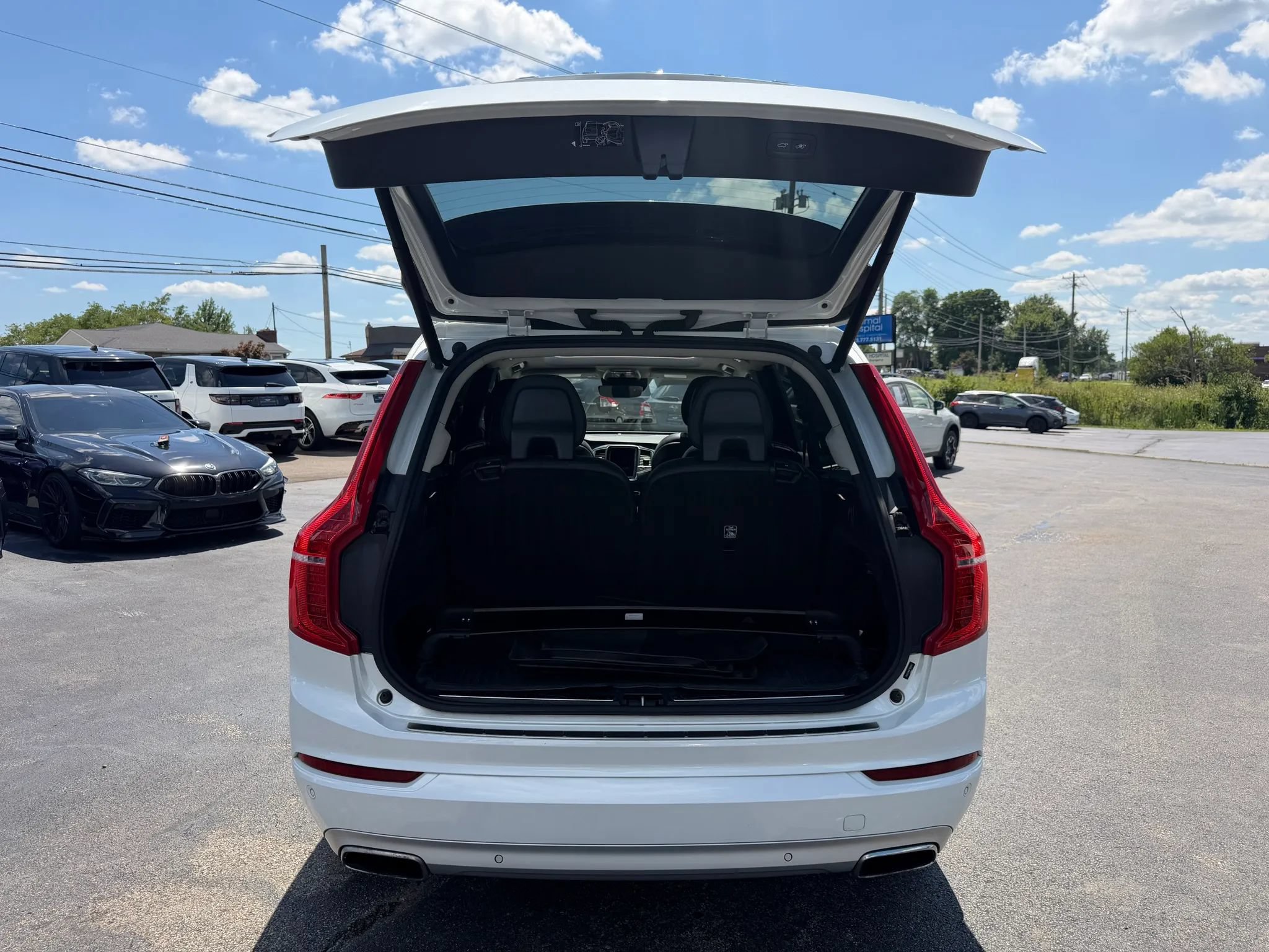 Used 2020 Volvo XC90 T6 Momentum w/ Protection Package AWD/4WD image 36