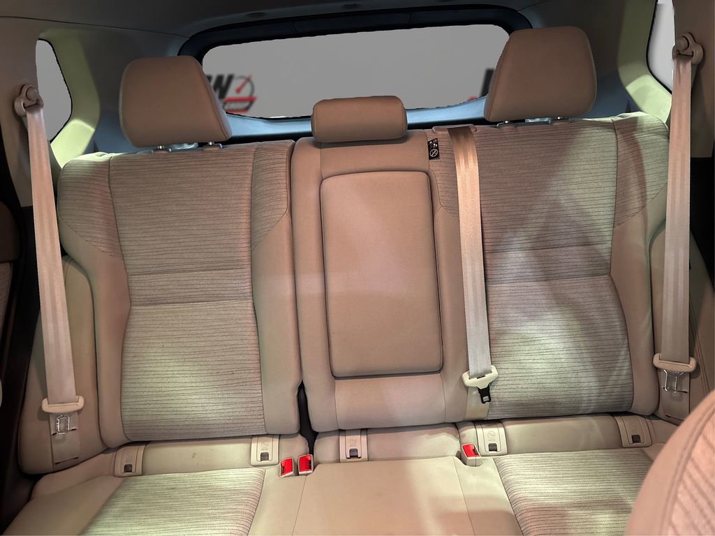 Used 2023 Nissan Rogue SV image 18