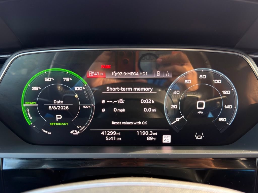 Used 2021 Audi e-tron Prestige w/ Prestige Package AWD/4WD image 36