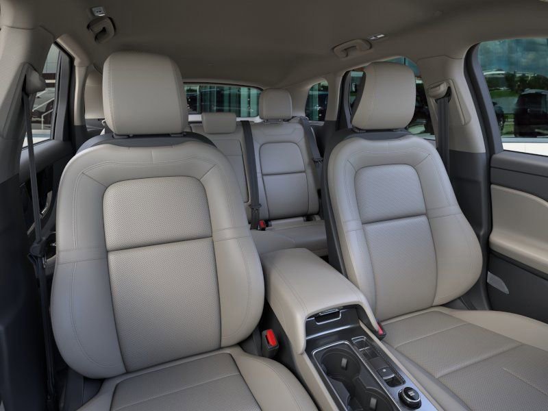 New 2026 Lincoln Corsair Premiere image 10