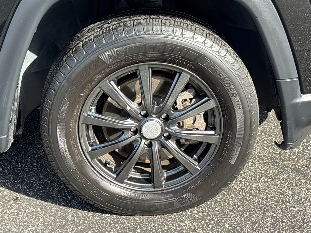Used 2018 Jeep Compass Sport image 27