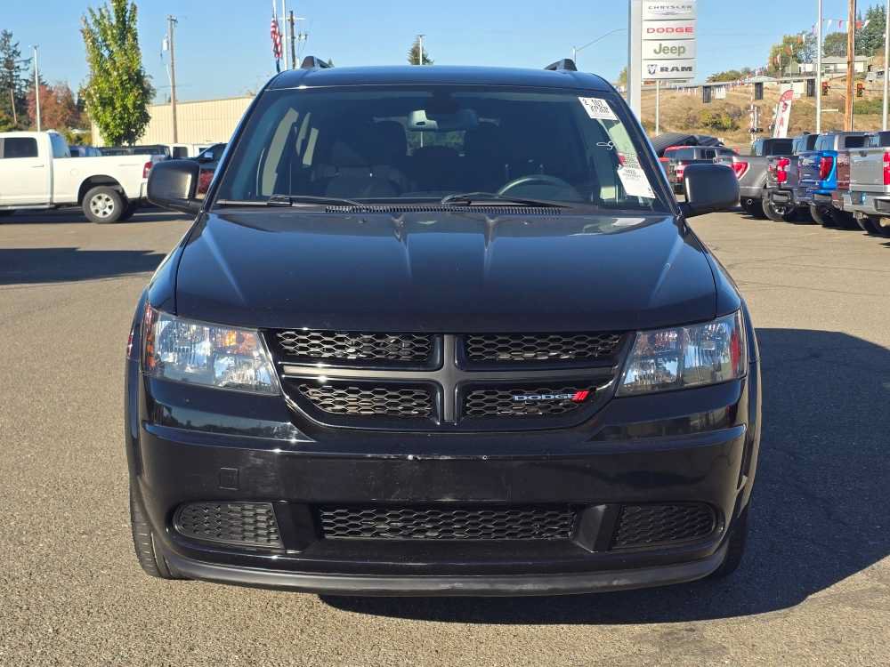 Used 2020 Dodge Journey SE w/ Blacktop Package FWD image 19