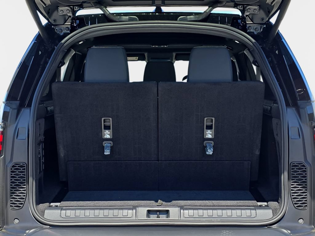 New 2026 Land Rover Discovery S AWD/4WD image 15