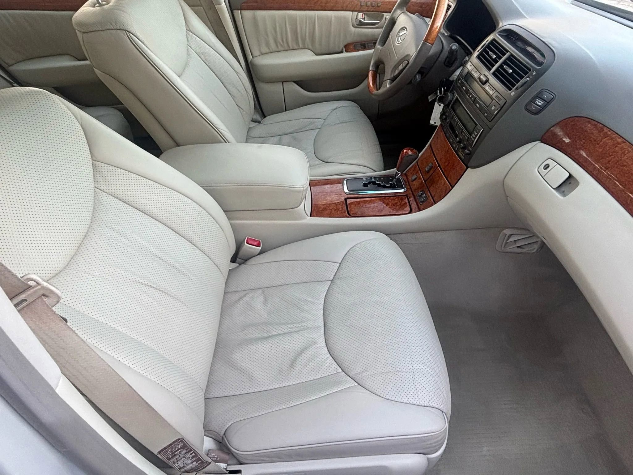 Used 2003 Lexus LS 430 RWD image 21