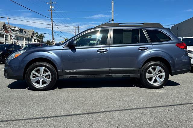 Used 2013 Subaru Outback 2.5i Limited AWD/4WD image 6