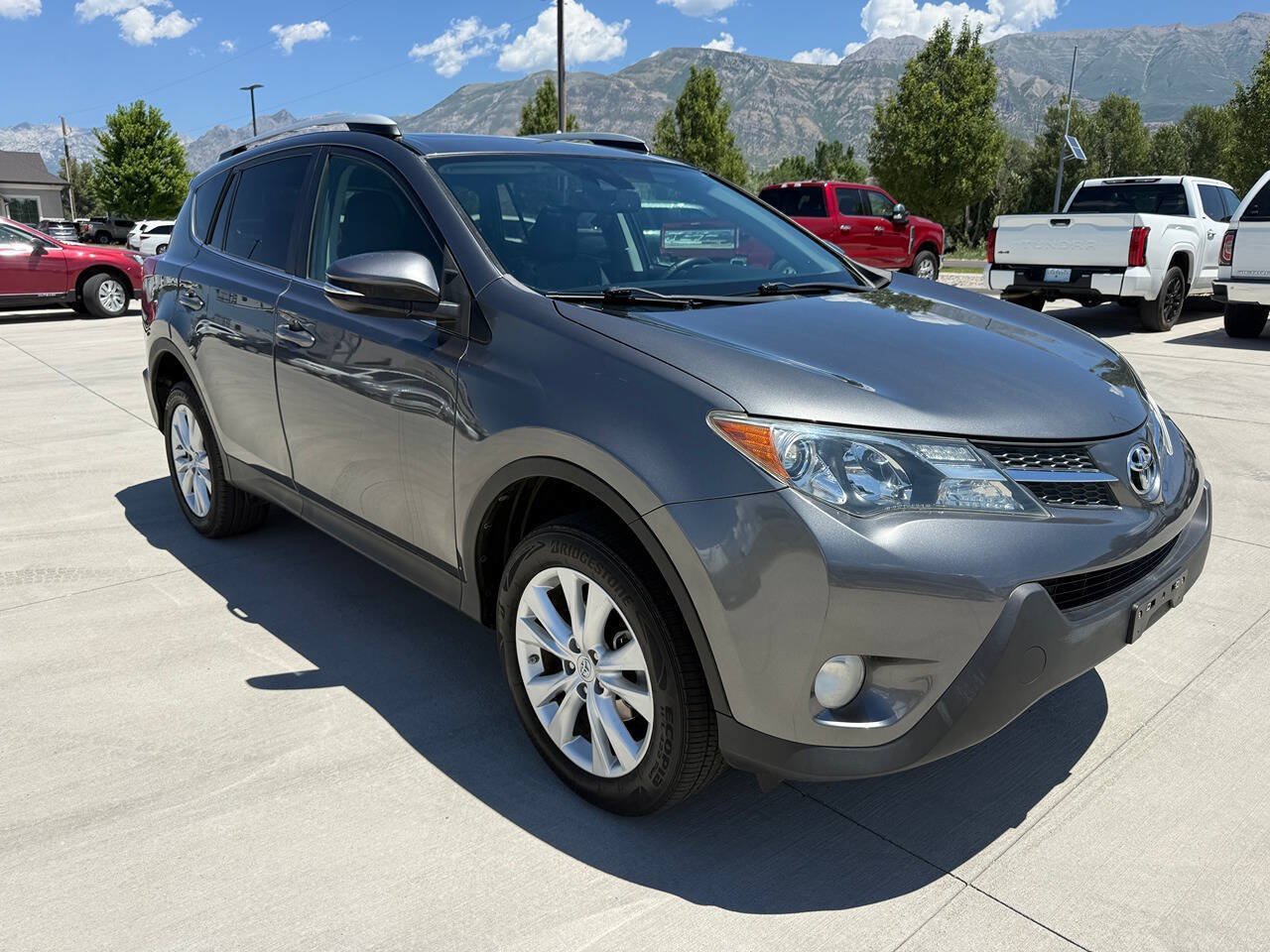 Used 2014 Toyota RAV4 Limited w/ Technology Package FWD image 9