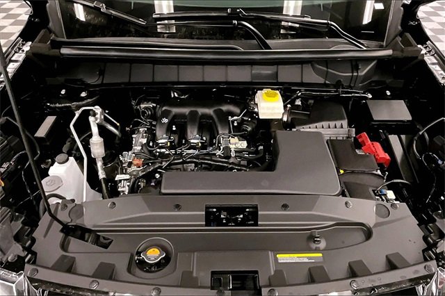 New 2025 Nissan Pathfinder S image 11