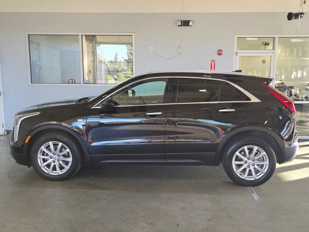 Used 2022 Cadillac XT4 Luxury image 7