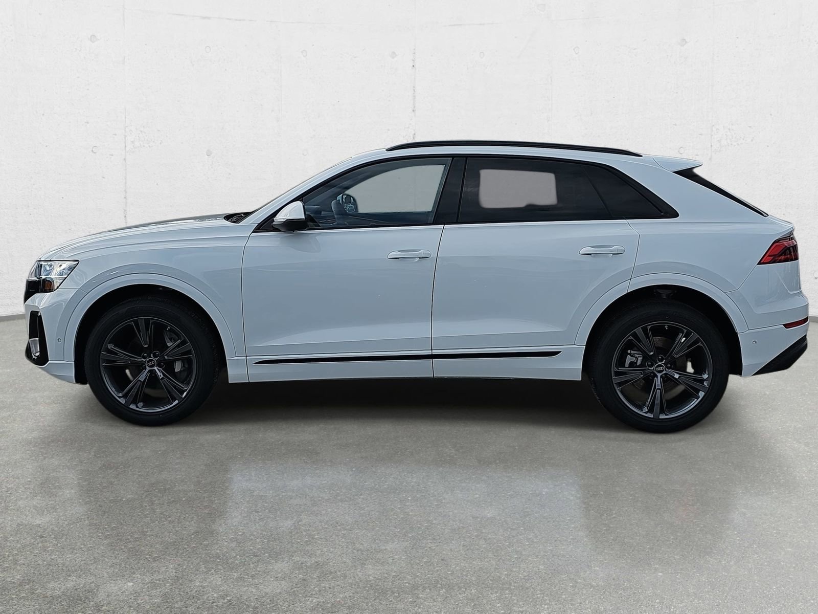 New 2026 Audi Q8 Premium image 8
