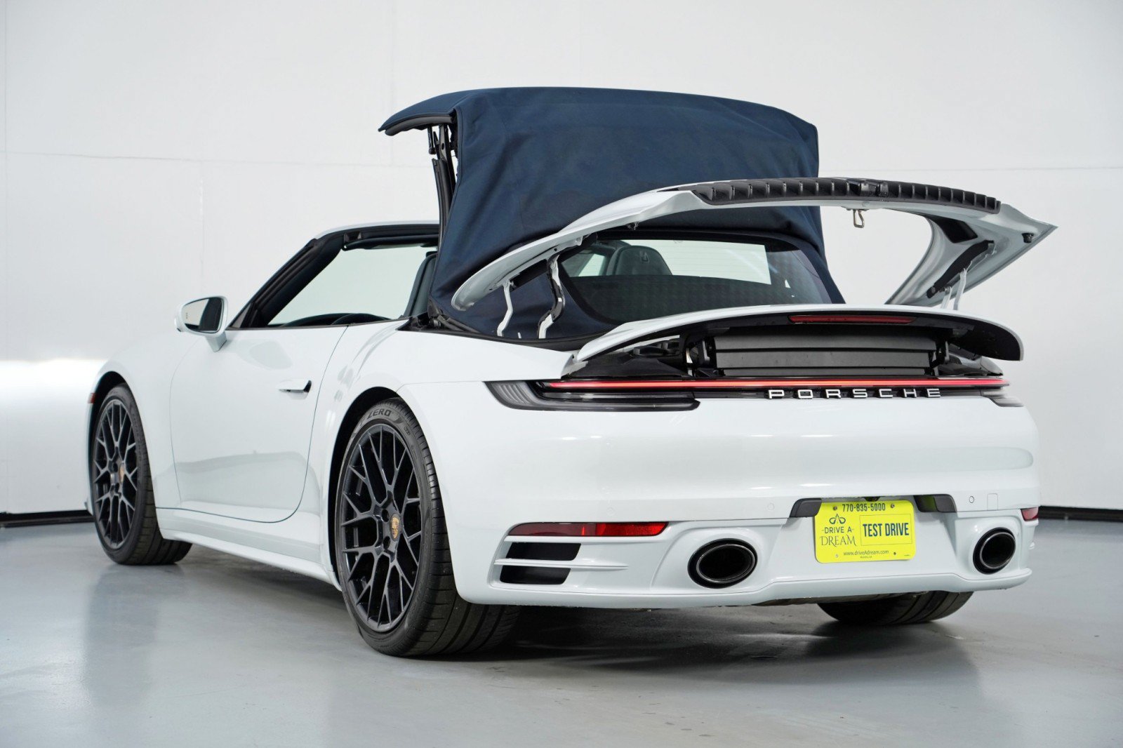 Used 2022 Porsche 911 Carrera image 50