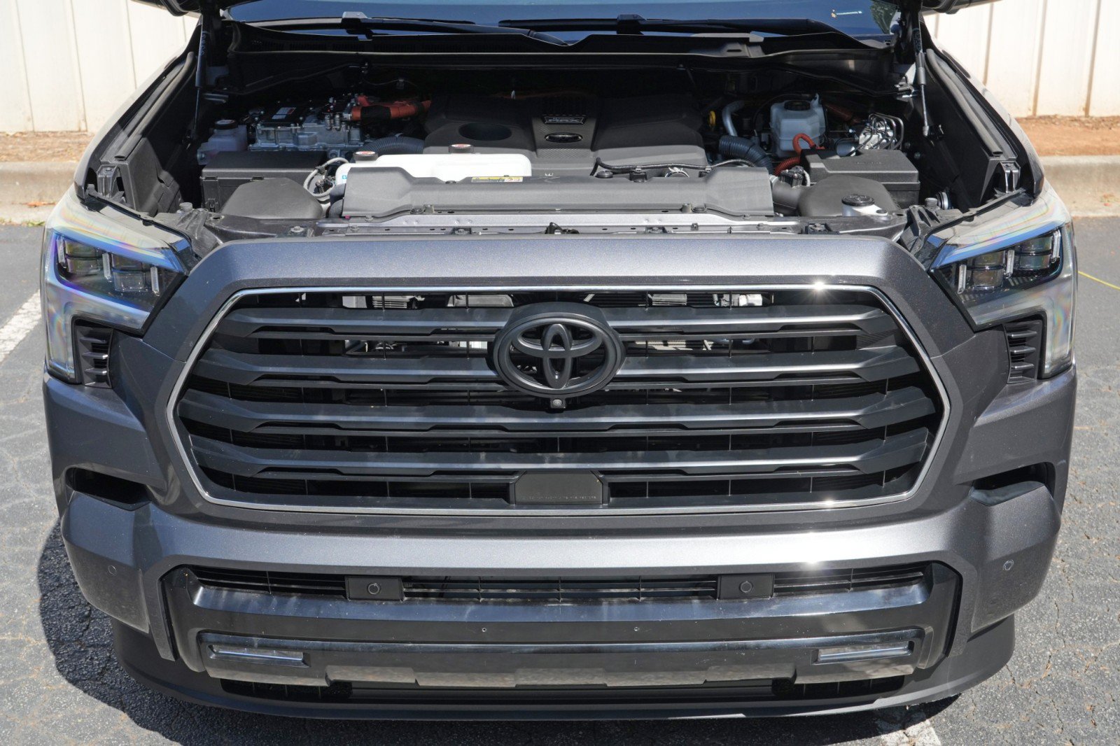 Used 2024 Toyota Sequoia Limited AWD/4WD image 8