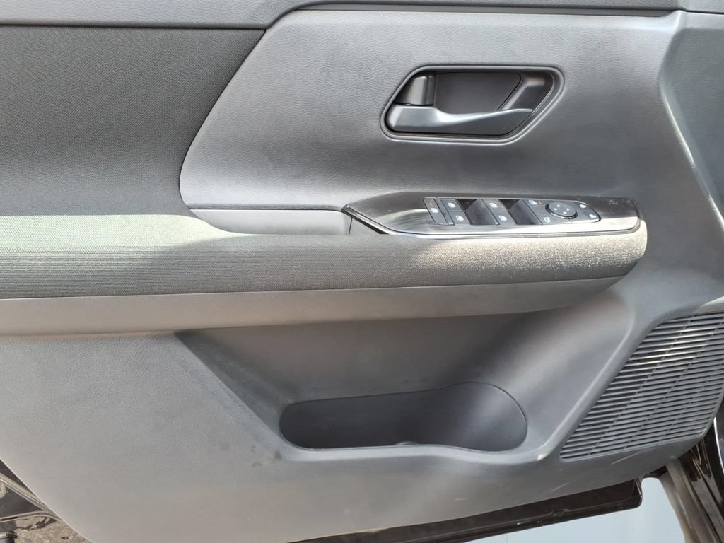 New 2026 Nissan Kicks S FWD image 13