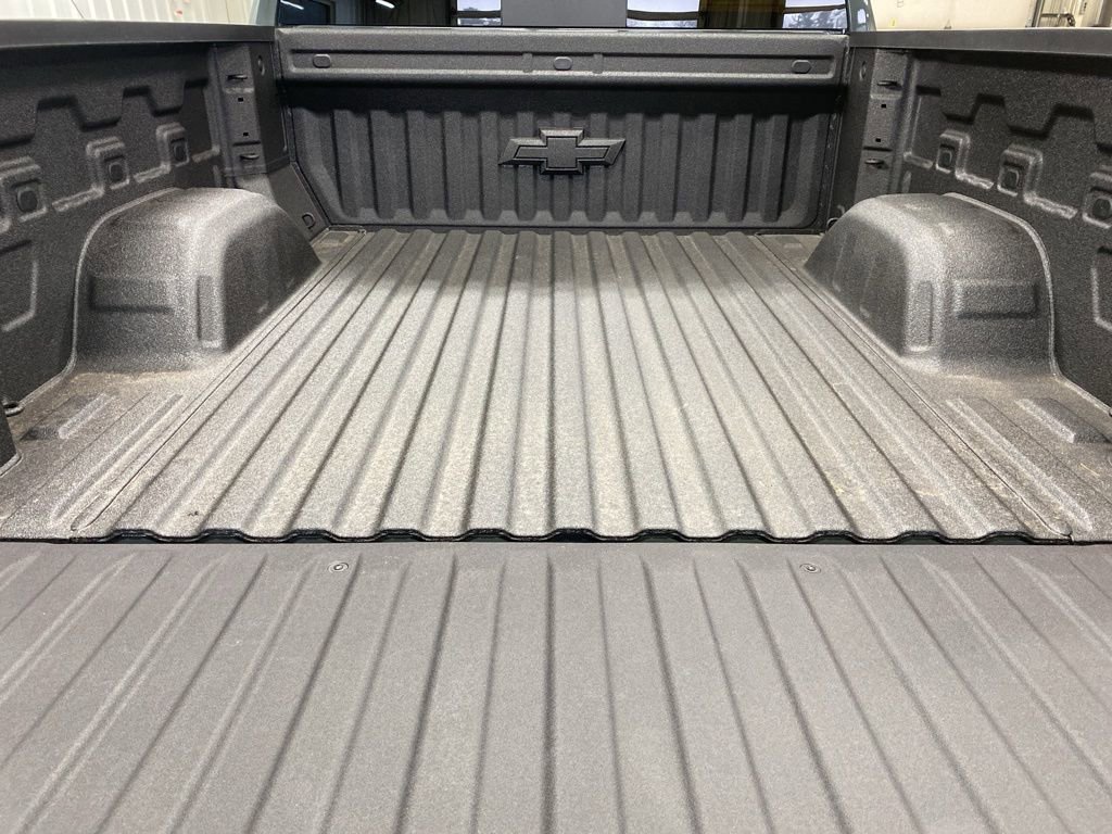 New 2026 Chevrolet Silverado 1500 LTZ w/ LTZ Premium Package AWD/4WD image 9