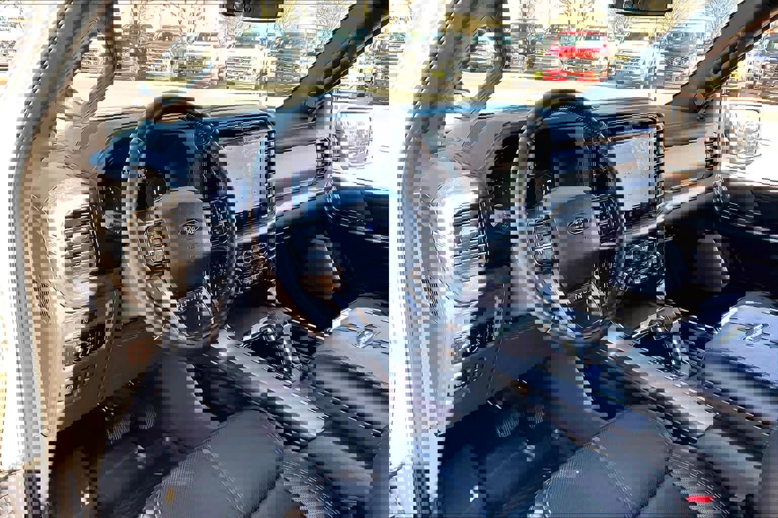 Used 2025 Ford F150 Platinum w/ Equipment Group 702A High image 18