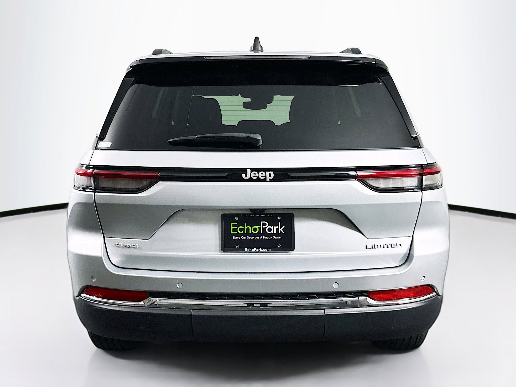 Used 2024 Jeep Grand Cherokee Limited image 7