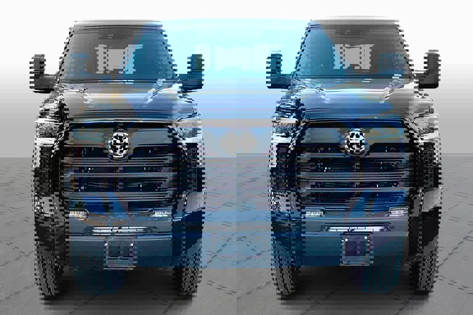 Used 2022 Toyota Tundra SR5 image 3