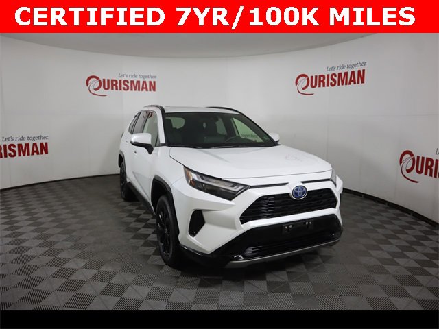 Used 2024 Toyota RAV4 SE image 12
