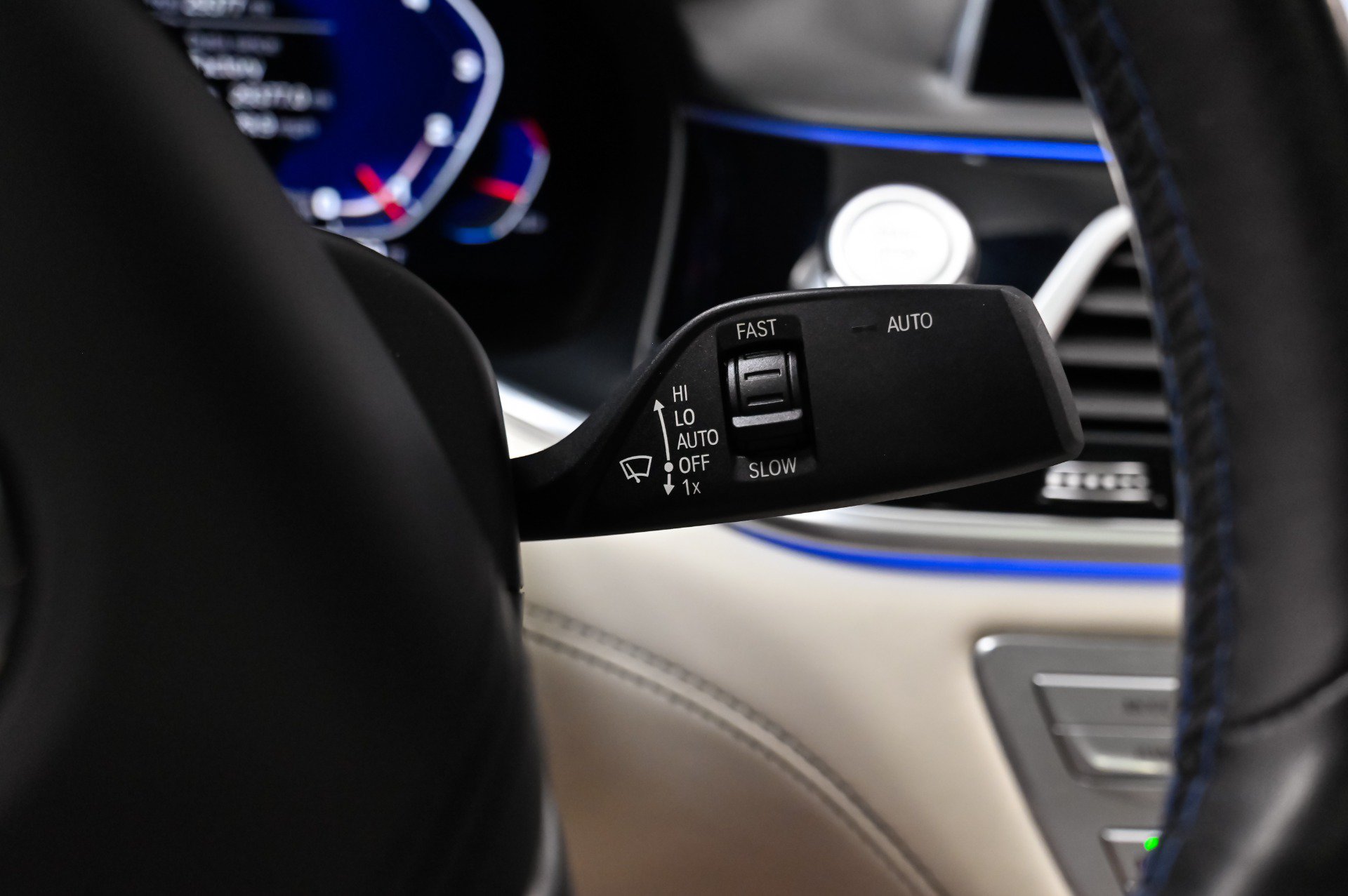 Used 2022 BMW ALPINA B7 xDrive AWD/4WD image 53