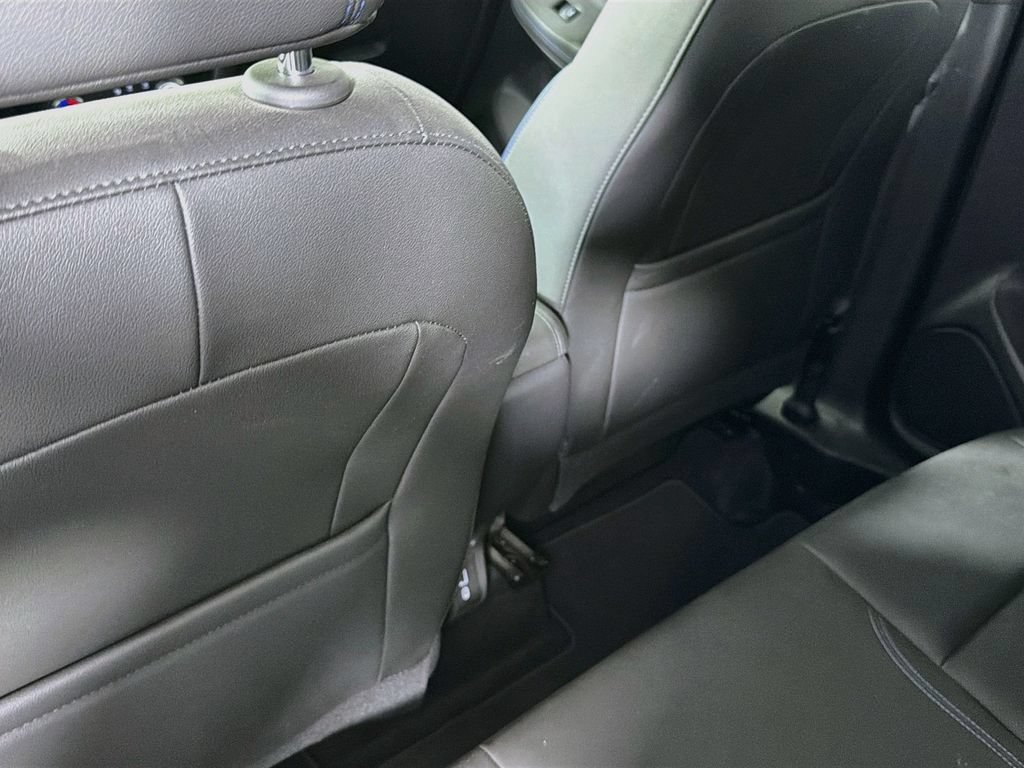 Used 2025 Buick Encore GX Sport Touring FWD image 26