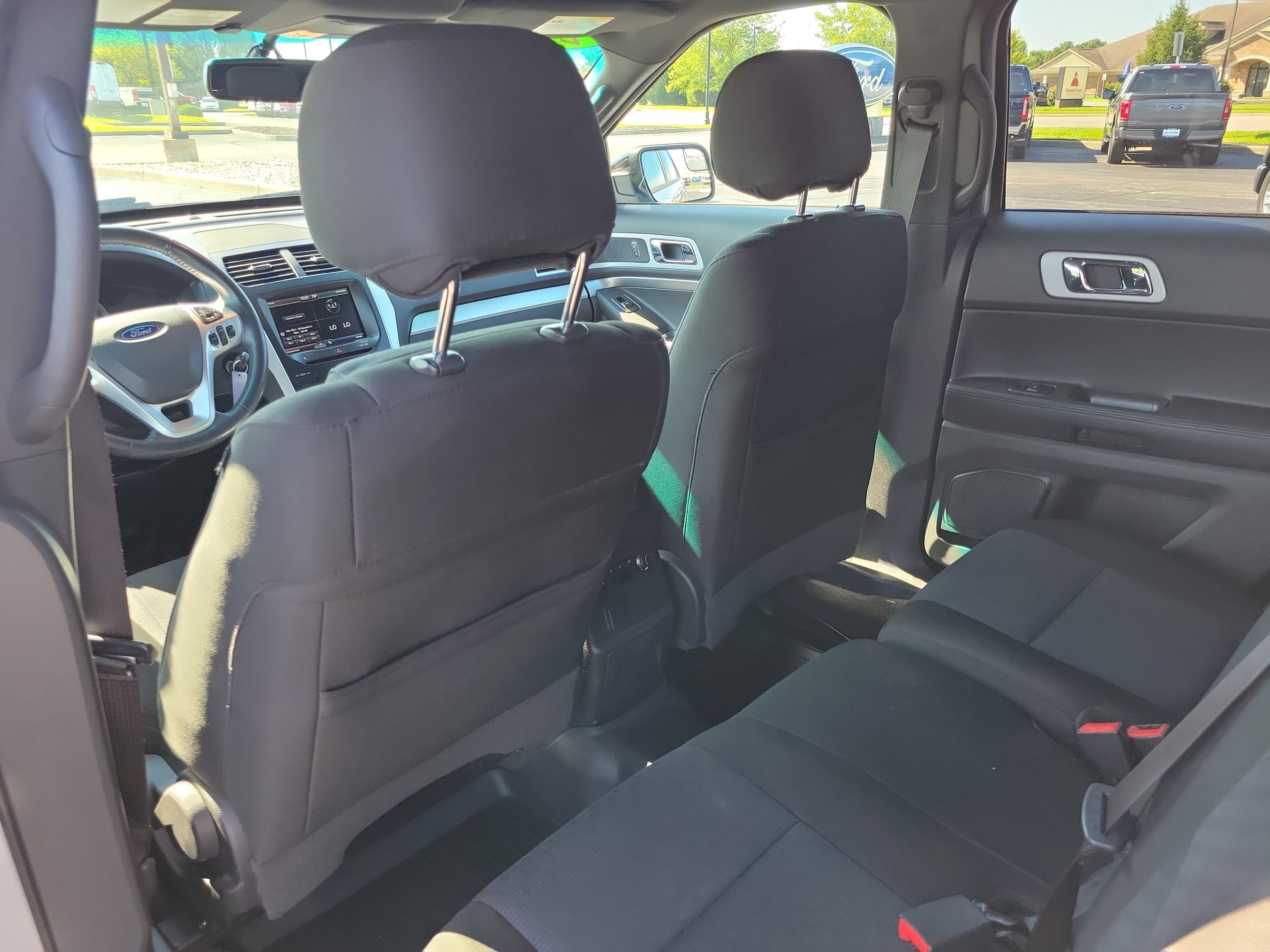 Used 2014 Ford Explorer XLT w/ Equipment Group 201A FWD image 13