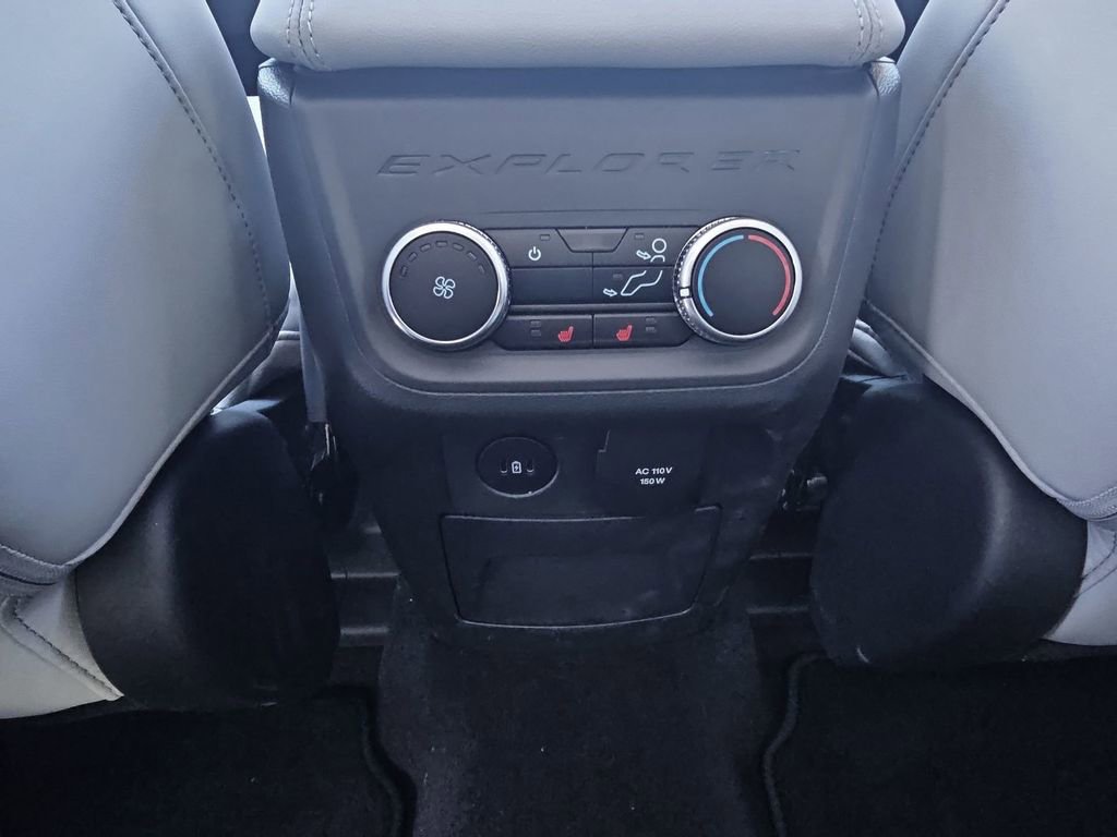 Used 2026 Ford Explorer Platinum w/ LUX Leather Package image 45