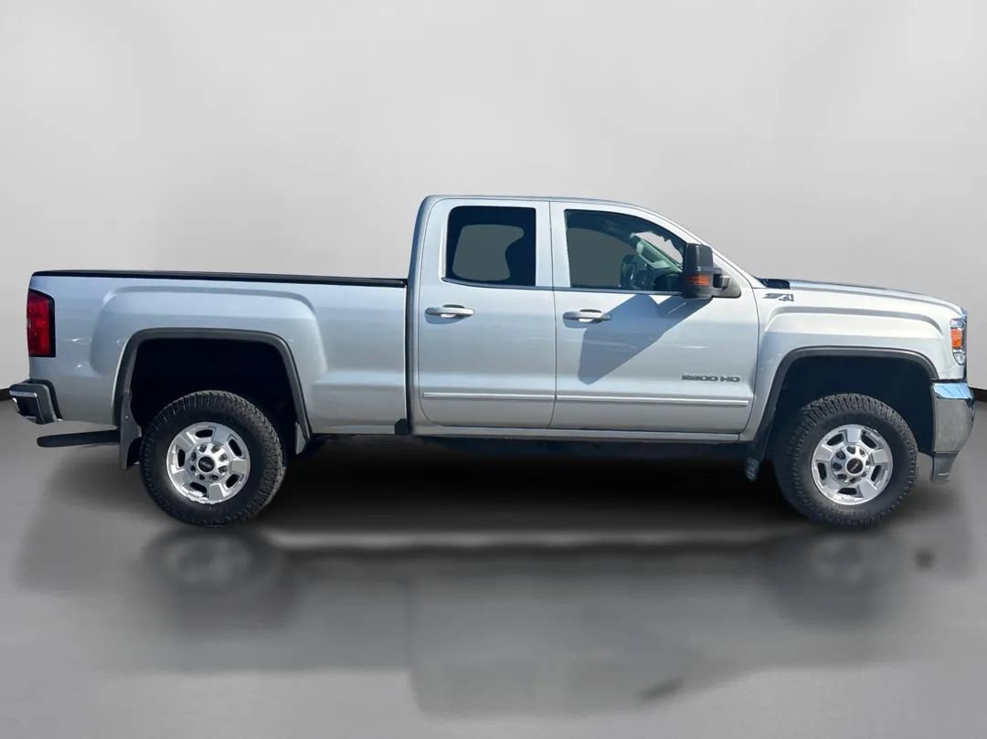 Used 2017 GMC Sierra 2500 SLE w/ HD SLE Preferred Plus Package image 11