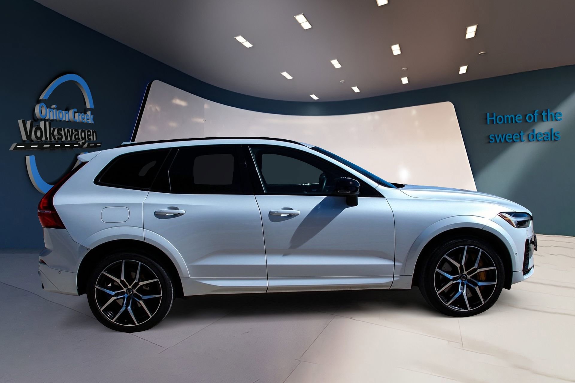 Used 2022 Volvo XC60 T8 Polestar w/ Protection Package Premier AWD/4WD image 4