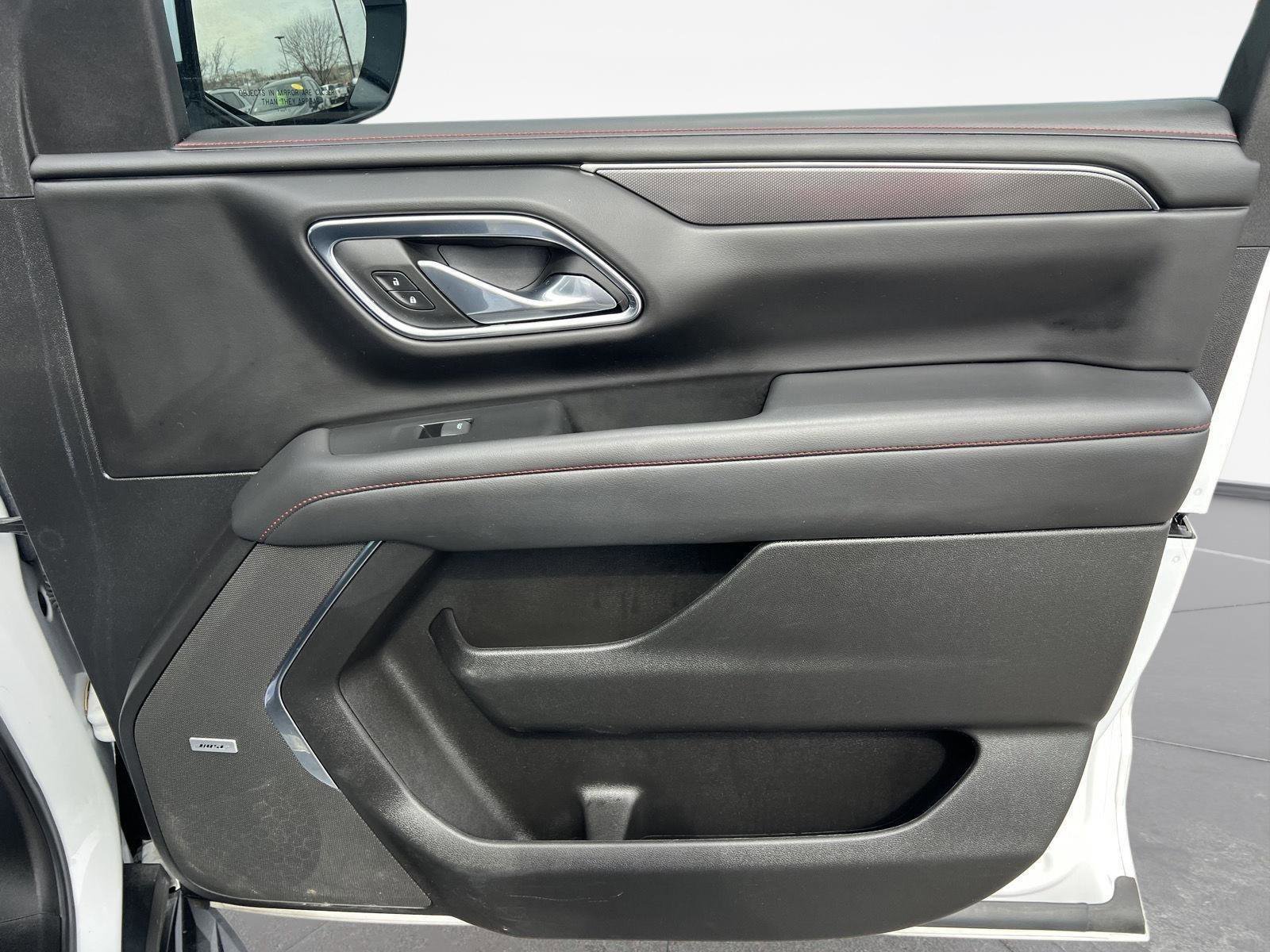 Used 2023 Chevrolet Suburban RST w/ Luxury Package image 28