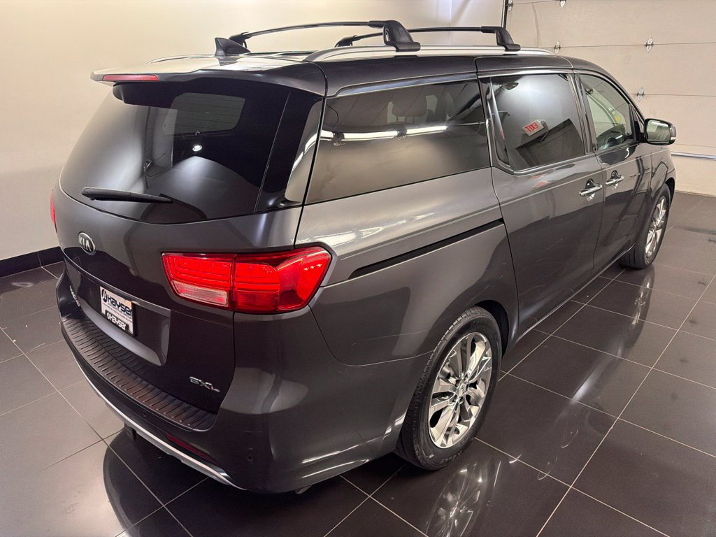 Used 2016 Kia Sedona SX Limited FWD image 6